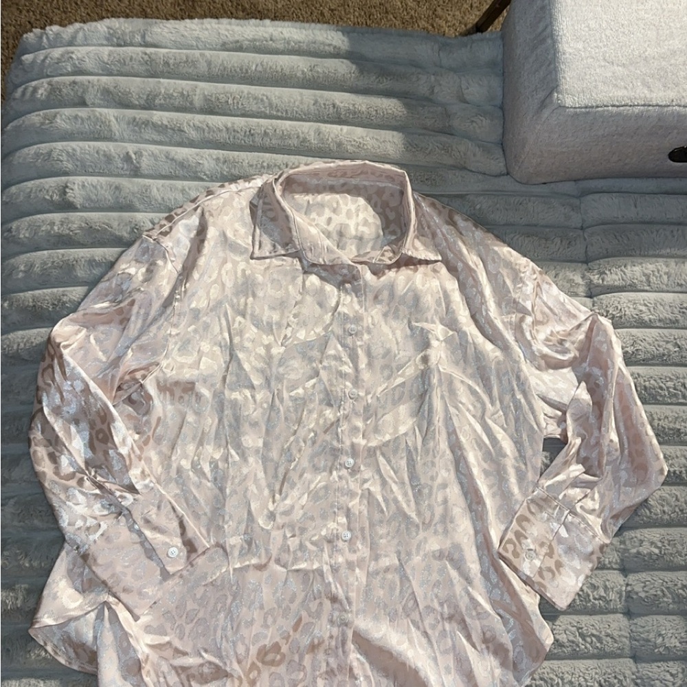 Andthewhy Light Pink with leopard pattern Button-Up Blouse. Only worn once.